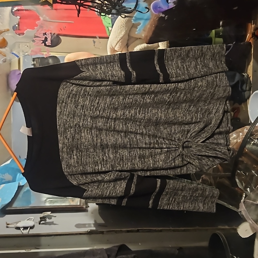 Black Heather Grey O-ring Trim Sweater